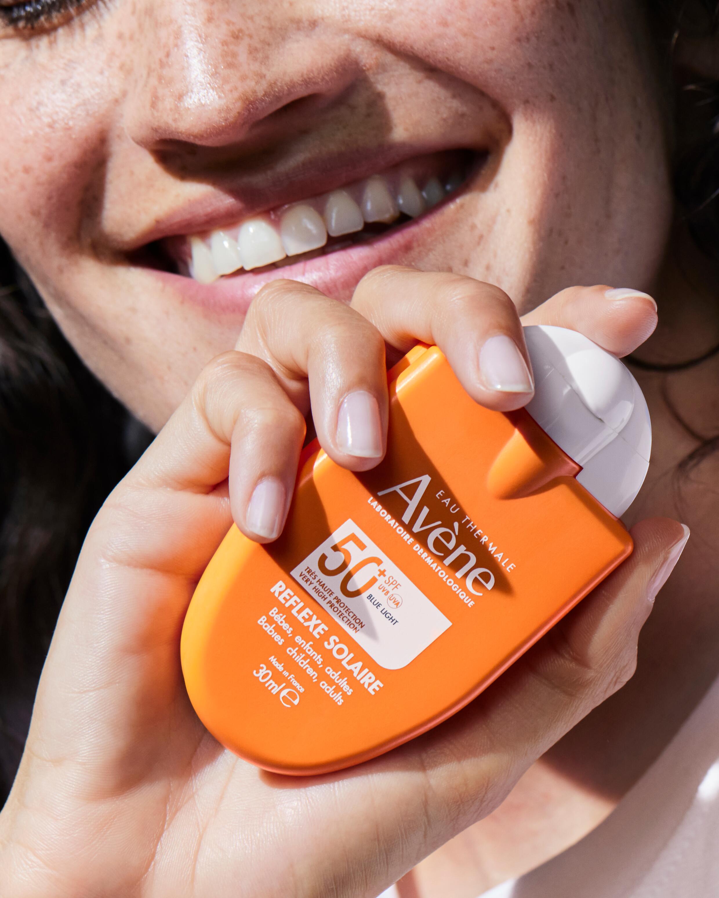 av_sun care_reflexe 50-_front_30ml_3282770388961_4-5